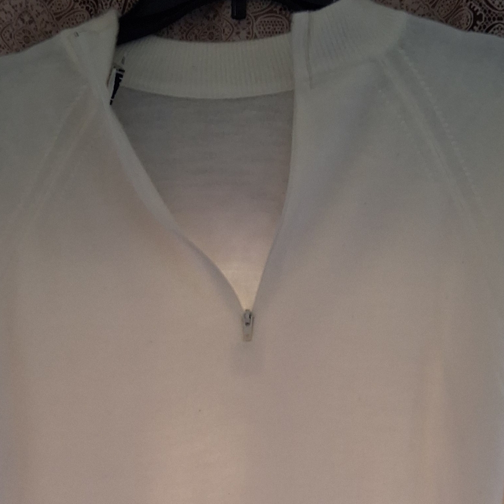 Women’s Cream V-Neck Quarter-Zip Sweater